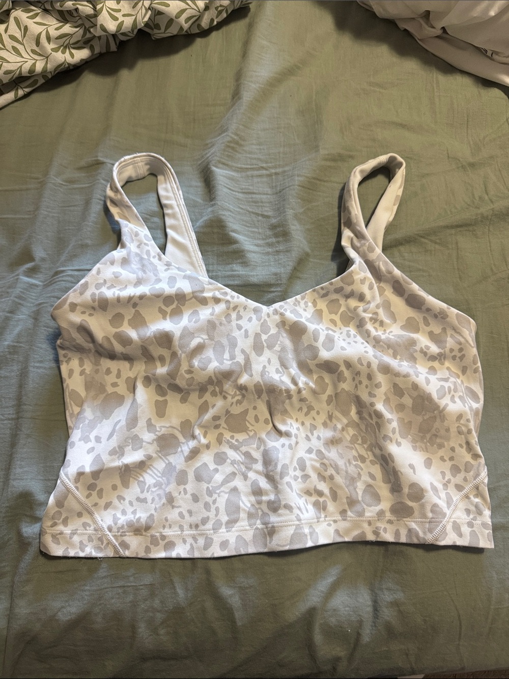 Lulu align top